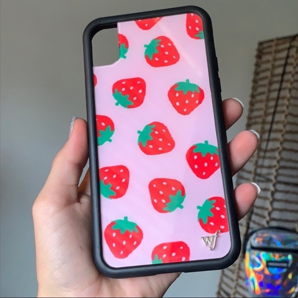 Strawberry Wildflower Case 2025